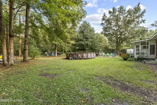 $300,000 | 126 Parkertown Road, Hubert, NC 28539