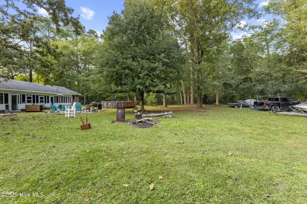 $300,000 | 126 Parkertown Road, Hubert, NC 28539