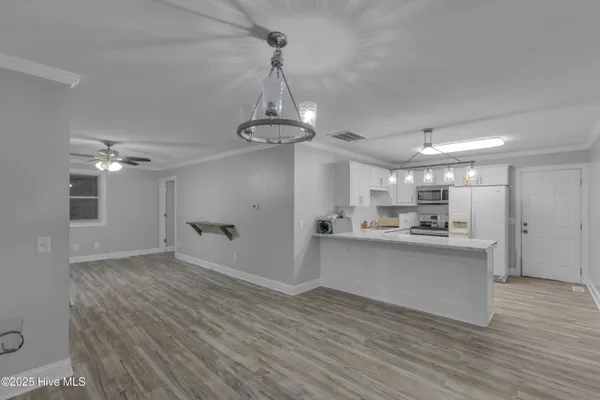 $300,000 | 126 Parkertown Road, Hubert, NC 28539