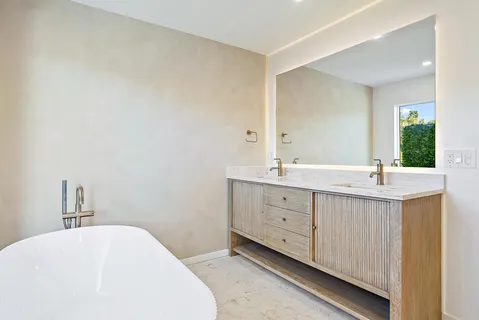 $1,839,000 | 107 Sandal Lane, Unit 1, Palm Beach Shores, FL 33404