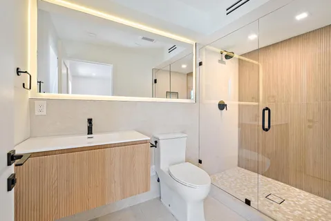 $1,839,000 | 107 Sandal Lane, Unit 1, Palm Beach Shores, FL 33404