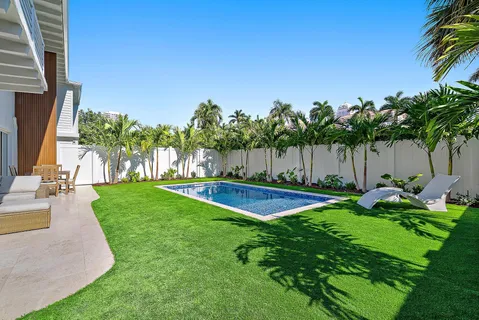 $1,839,000 | 107 Sandal Lane, Unit 1, Palm Beach Shores, FL 33404