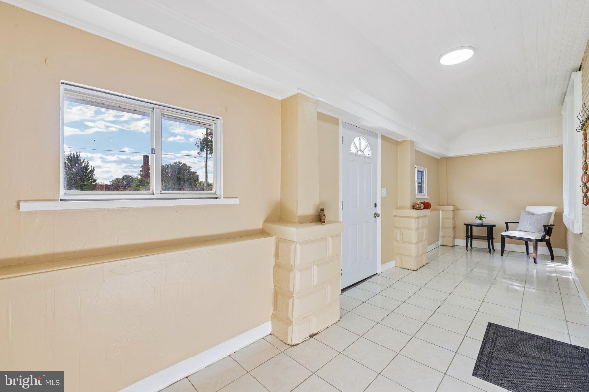 5705 Ager Road Hyattsville, MD 20782 - Photo 10 of 59 Foyer