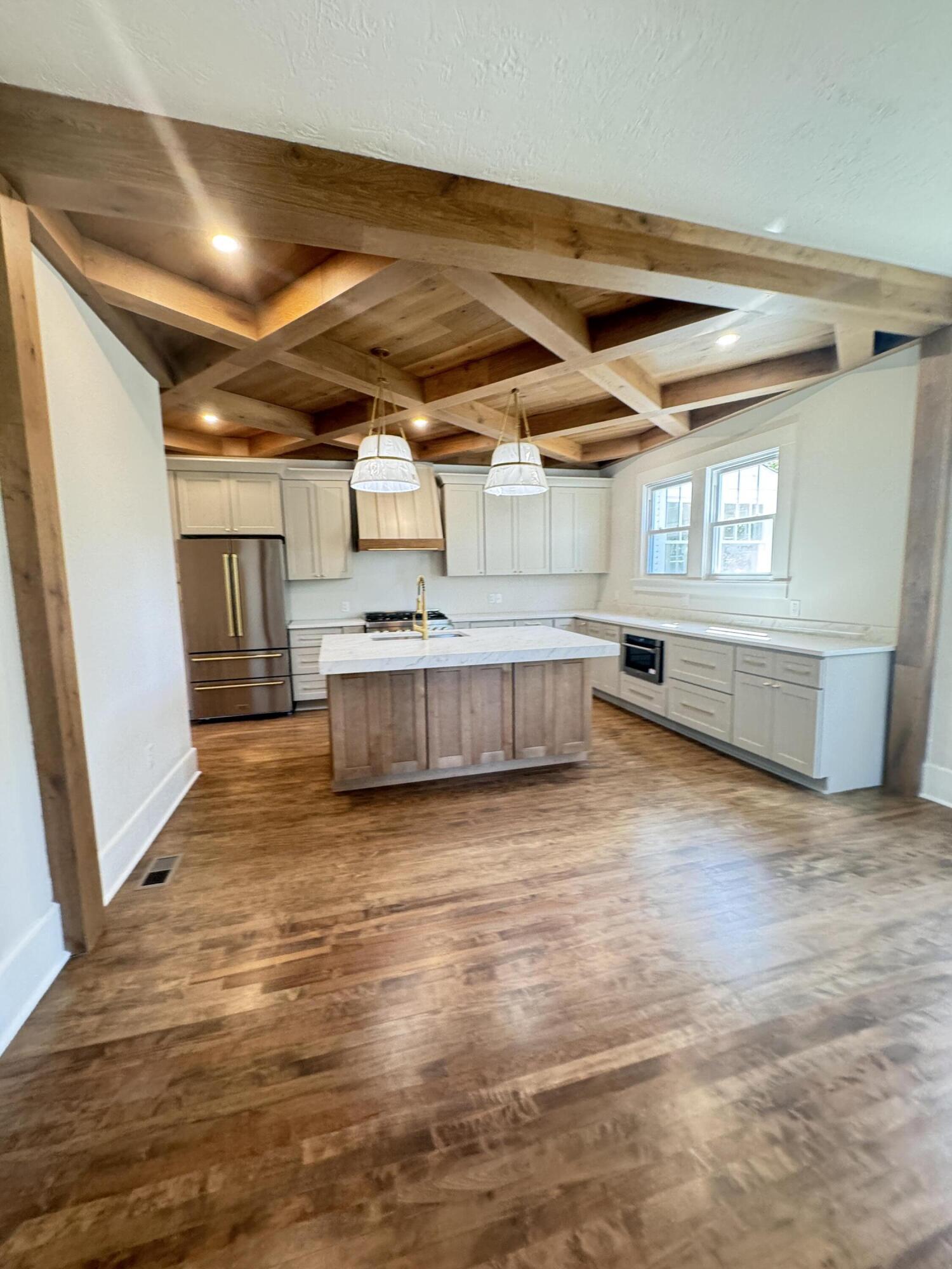 800 Hampton Street Walterboro, SC 29488 - Photo 26 of 136 800 Hampton Street (35)