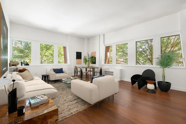 $3,150,000 | 25 West Houston Street, Unit 2C | SoHo