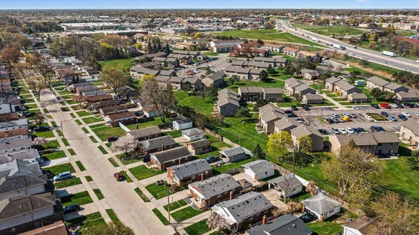 $235,000 | 32015 St Margaret Street, St. Clair Shores, MI 48082