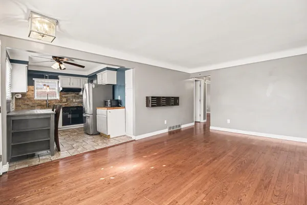 $235,000 | 32015 St Margaret Street, St. Clair Shores, MI 48082