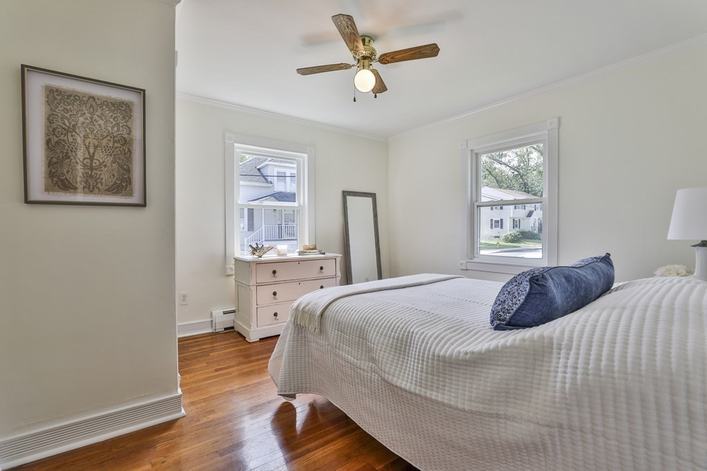 4 Spring Street Salisbury, MA 01952 - Photo 19 of 34