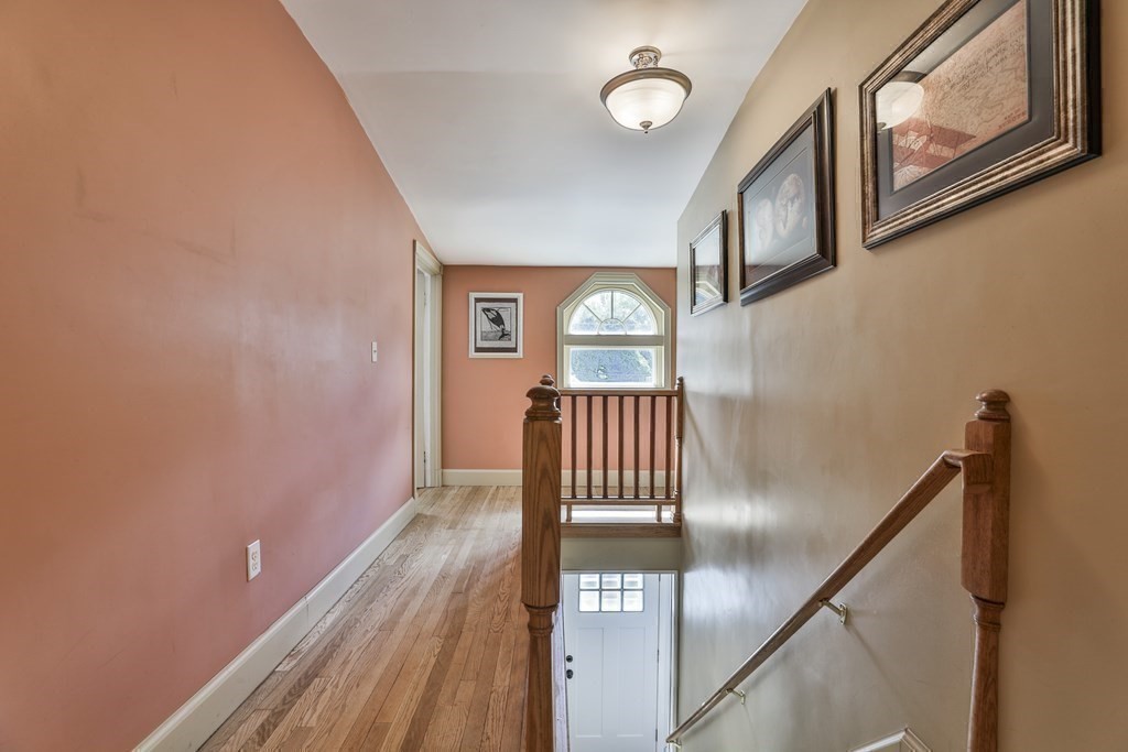 4 Spring Street Salisbury, MA 01952 - Photo 22 of 34