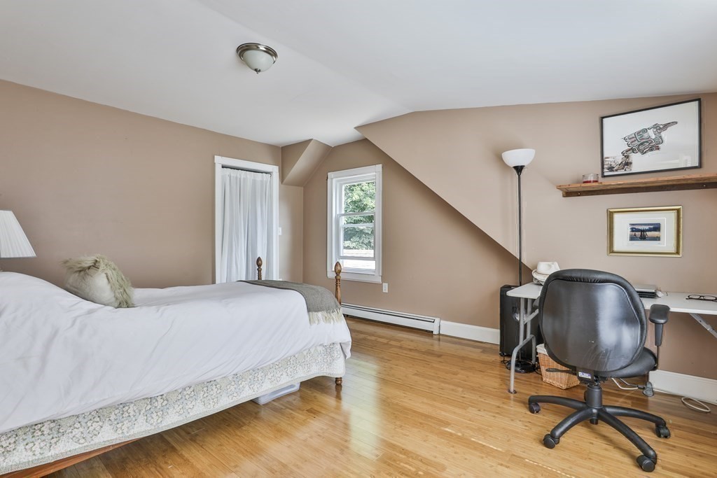 4 Spring Street Salisbury, MA 01952 - Photo 27 of 34