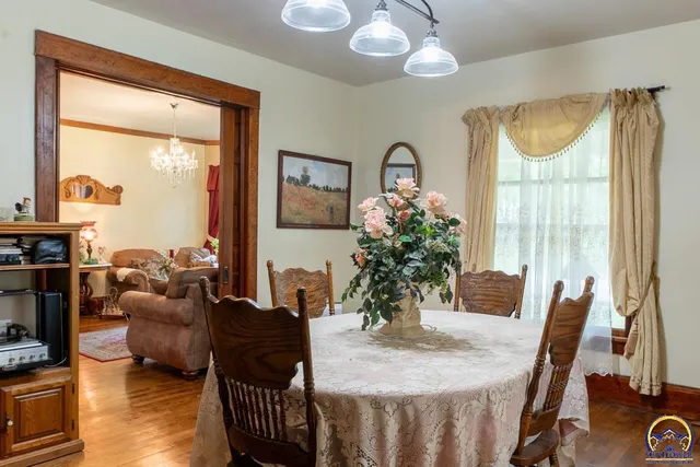 $190,000 | 111 East 10th Street, Alma, KS 66401