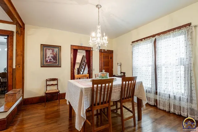 $190,000 | 111 East 10th Street, Alma, KS 66401