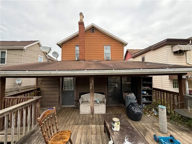 $30,000 | 708 Monongahela Avenue, Charleroi, PA 15022