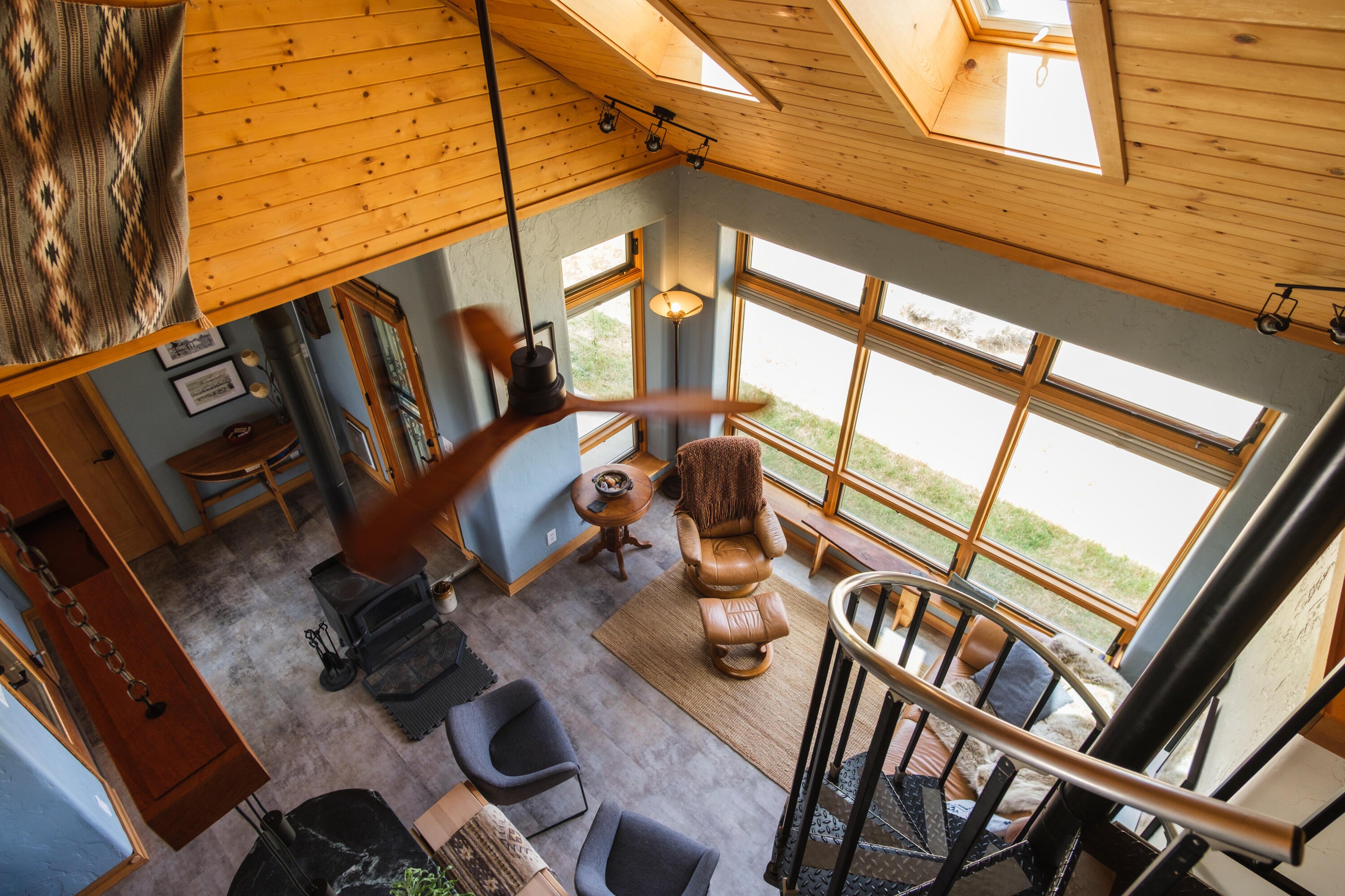 55264 Paulson Road Maupin, OR 97037 - Photo 14 of 47 13 LR from loft