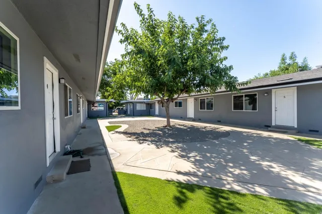 $1,199,000 | 130 North Fillmore Street, Coalinga, CA 93210