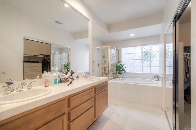 $1,599,000 | 456 North Cleveland Street, Oceanside, CA 92054