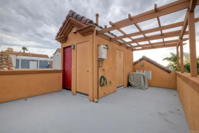 $1,599,000 | 456 North Cleveland Street, Oceanside, CA 92054