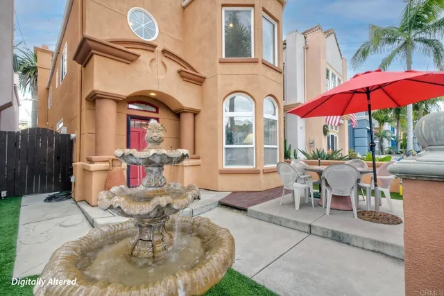 $1,599,000 | 456 North Cleveland Street, Oceanside, CA 92054