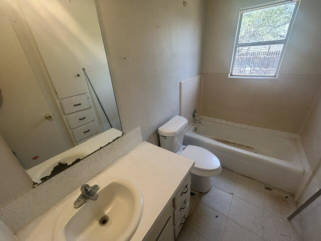 2101 39th Street, Unit A & B Lubbock, TX 79412 - Photo 9 of 17 IMG_4733