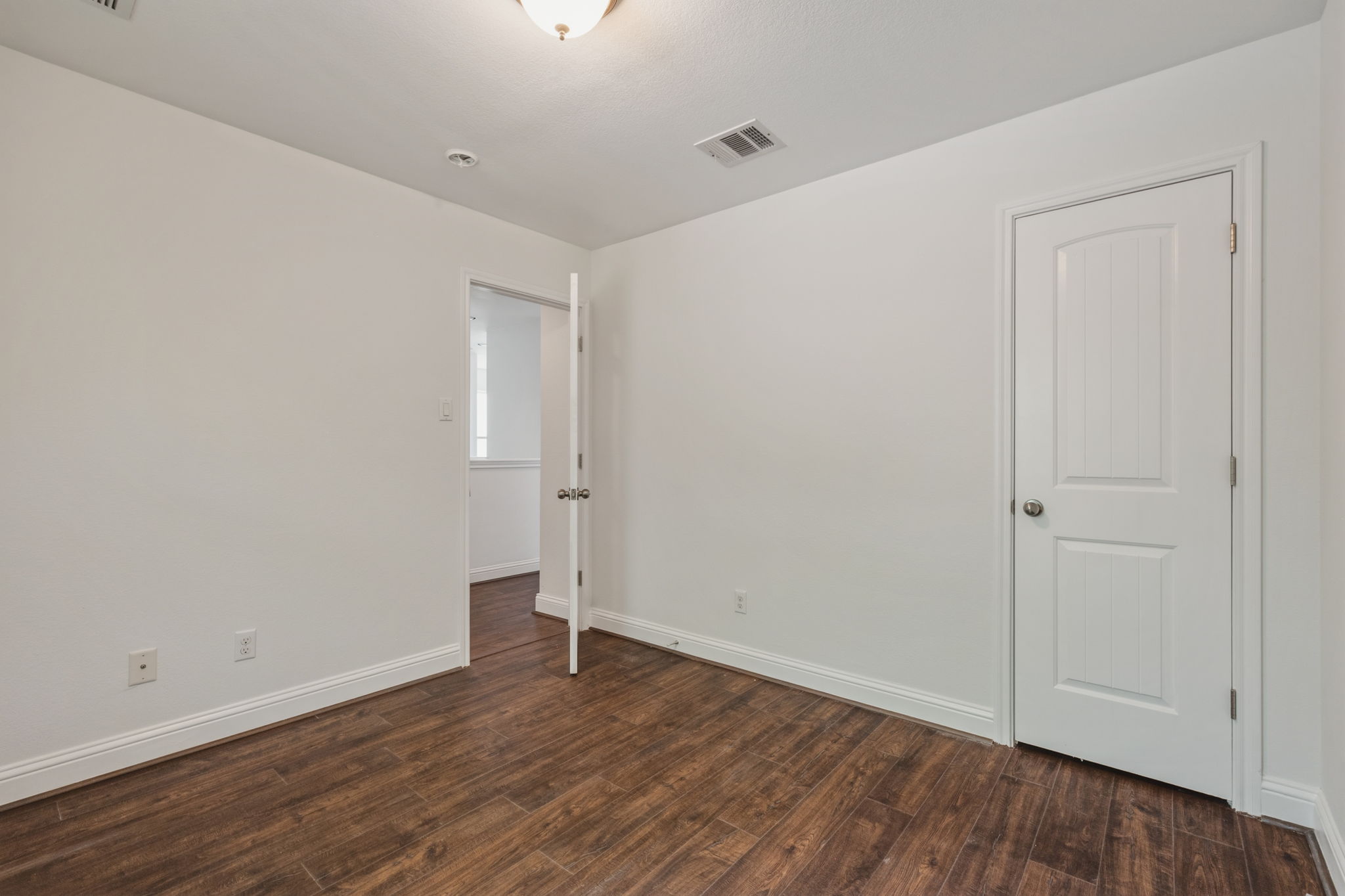 6004 Whipple Way Austin, TX 78745 - Photo 32 of 40