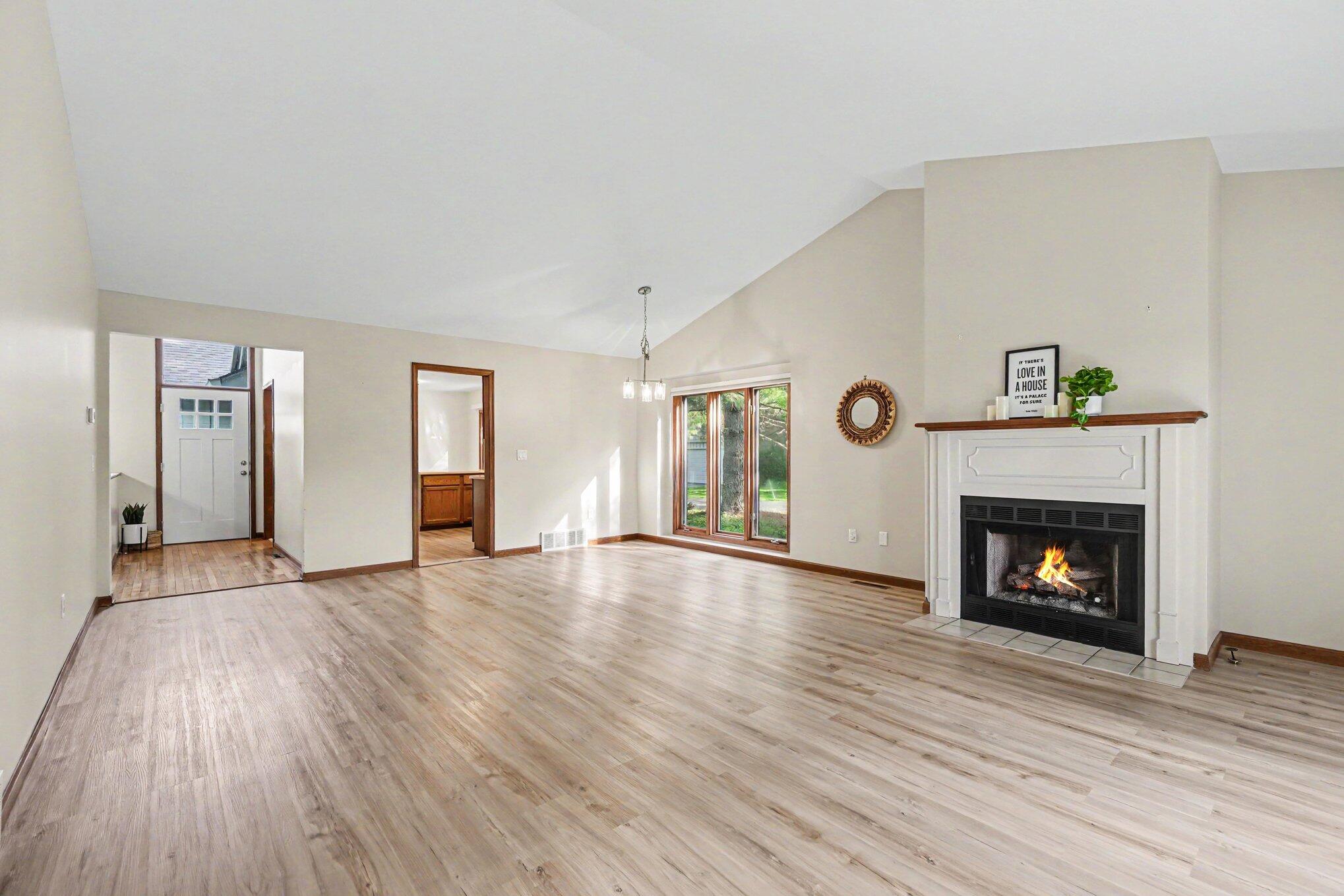 213 Raintree Circle, Unit 55 Kalamazoo, MI 49006 - Photo 6 of 27 004_file_2791