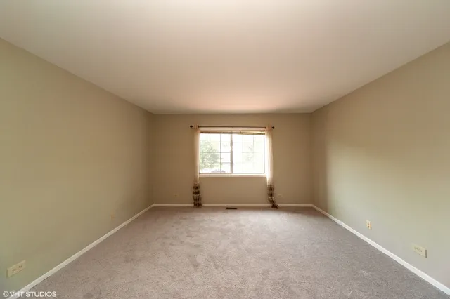 $3,000 | 1252 South Parkside Drive, Palatine, IL 60067