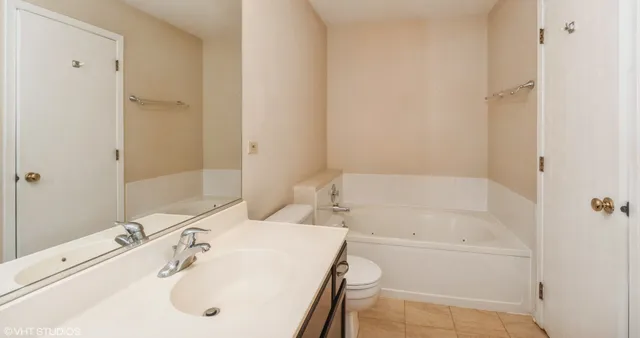 $2,650 | 1252 South Parkside Drive, Palatine, IL 60067