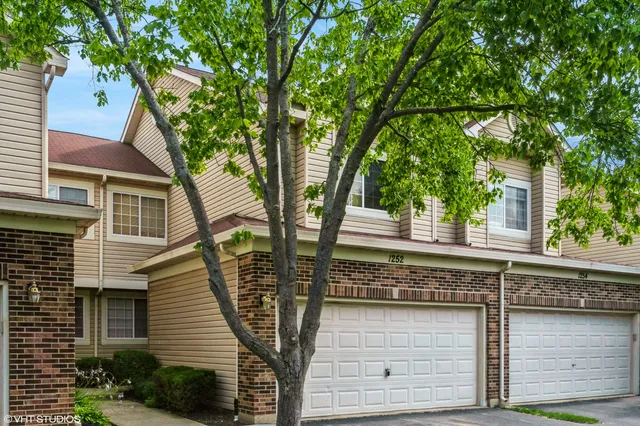 $3,000 | 1252 South Parkside Drive, Palatine, IL 60067