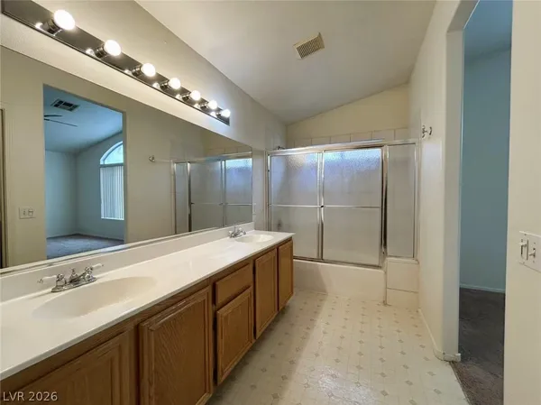 $1,995 | 921 Siena Hills Lane, Las Vegas, NV 89144