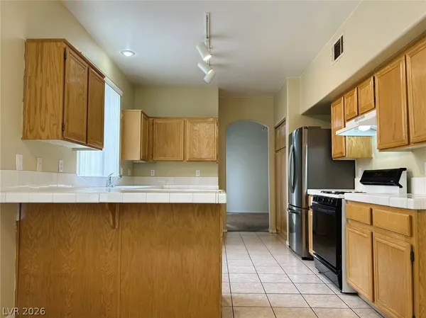 $1,995 | 921 Siena Hills Lane, Las Vegas, NV 89144