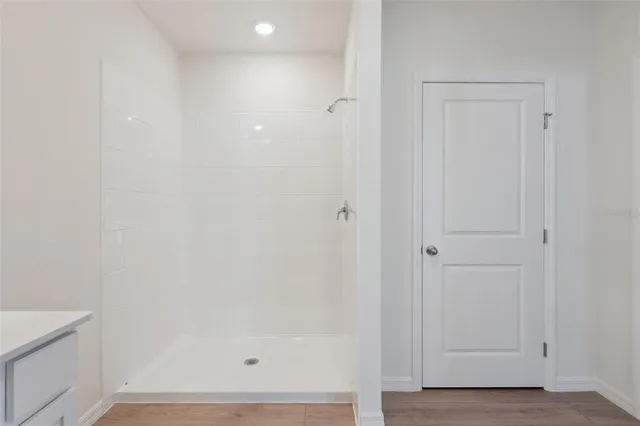 a view of bathroom with shower