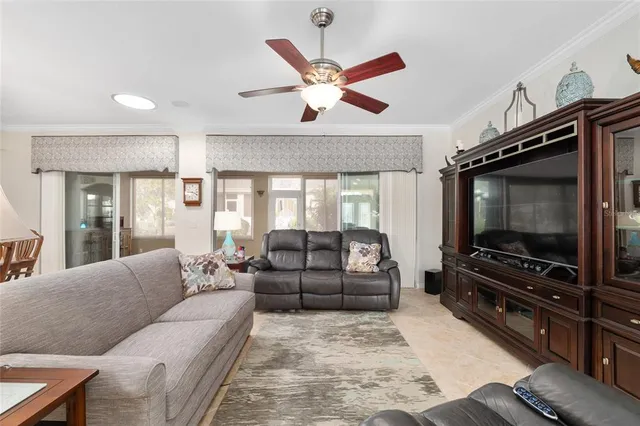 $355,500 | 8955 Southeast 118th Lane, Summerfield, FL 34491