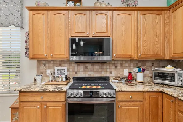 $355,500 | 8955 Southeast 118th Lane, Summerfield, FL 34491