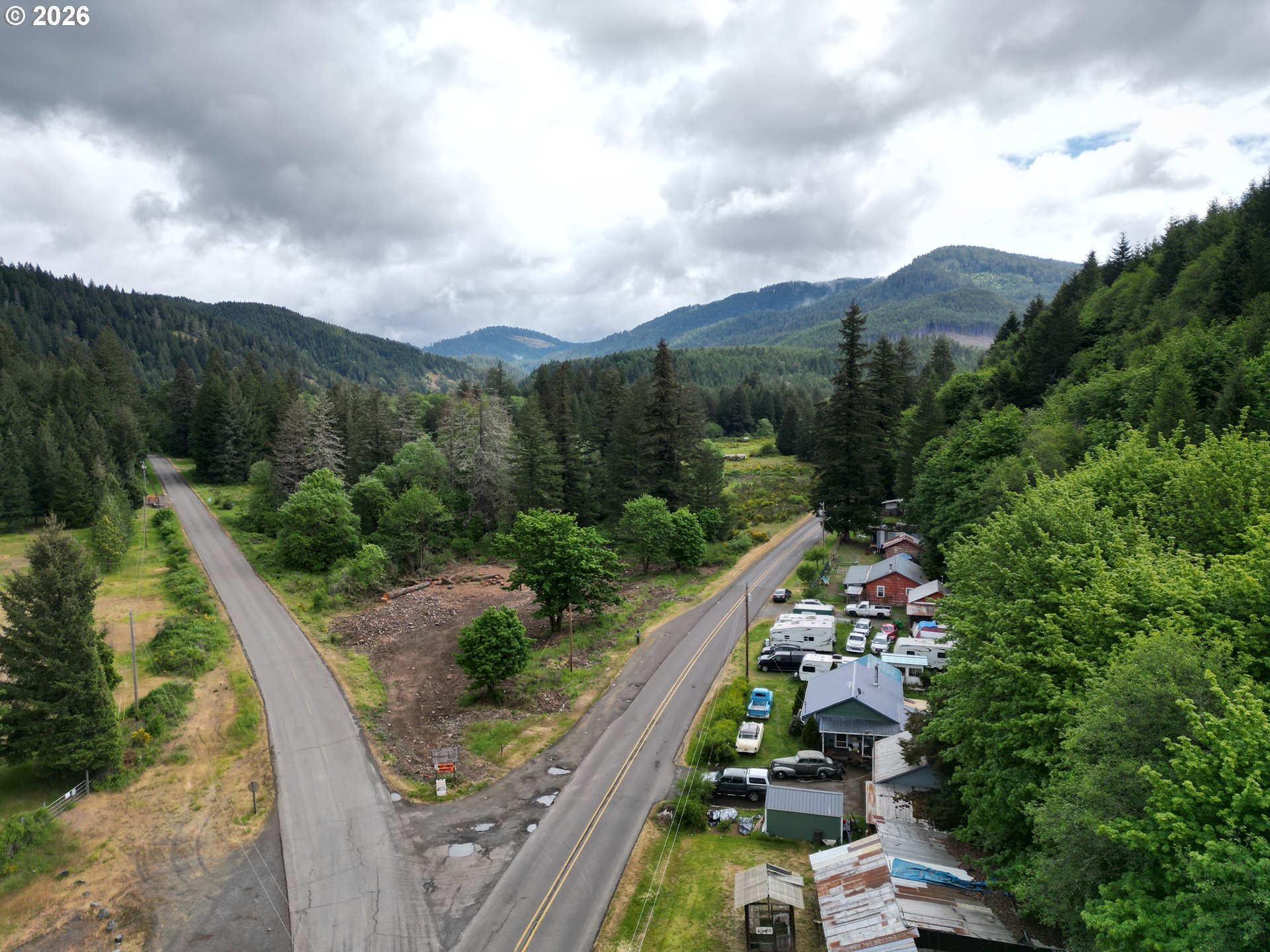 39688 Row River Road Dorena, OR 97434 - Photo 4 of 15