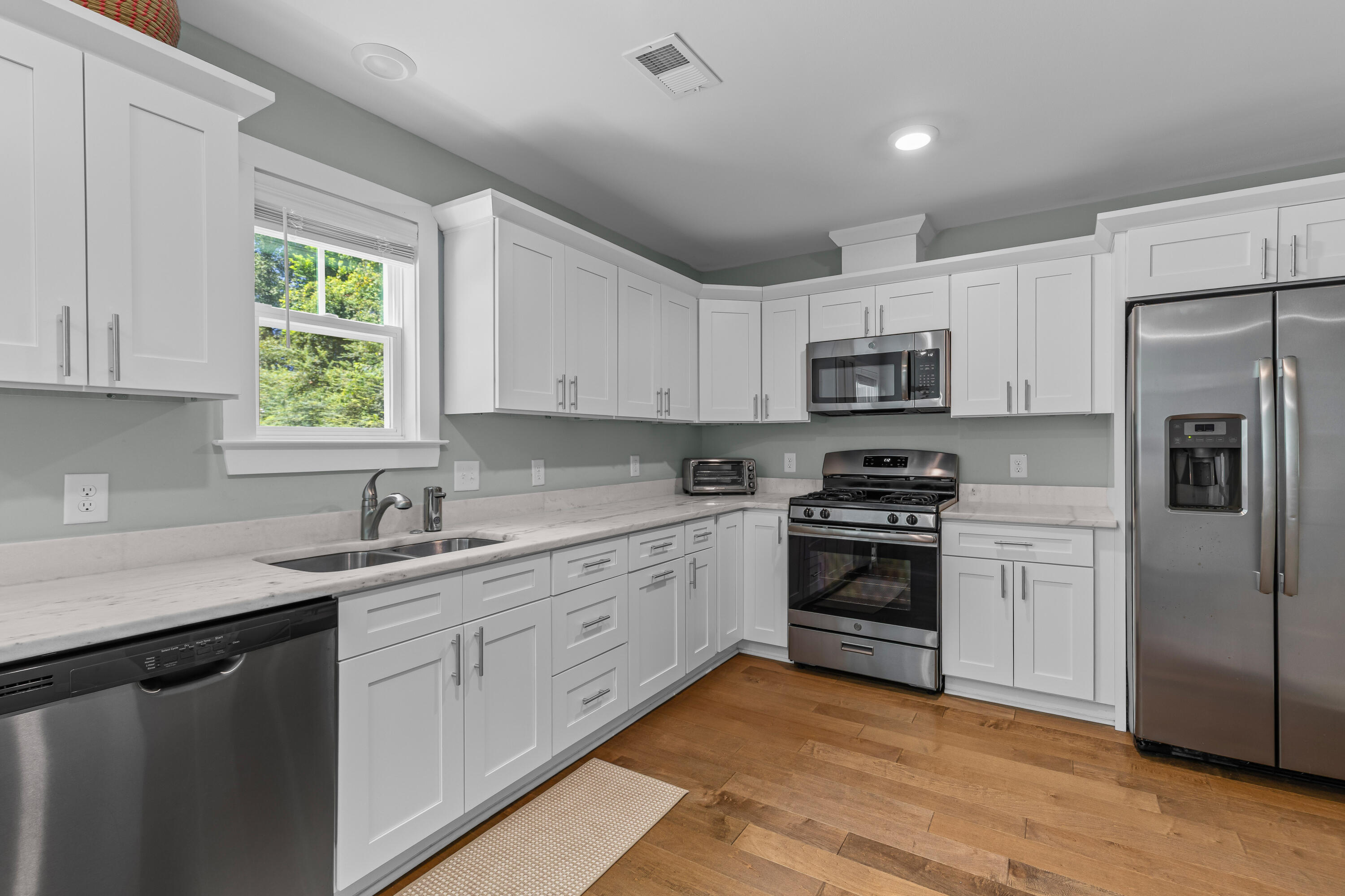 1129 Camp Road Charleston, SC 29412 - Photo 15 of 40 Kitchen