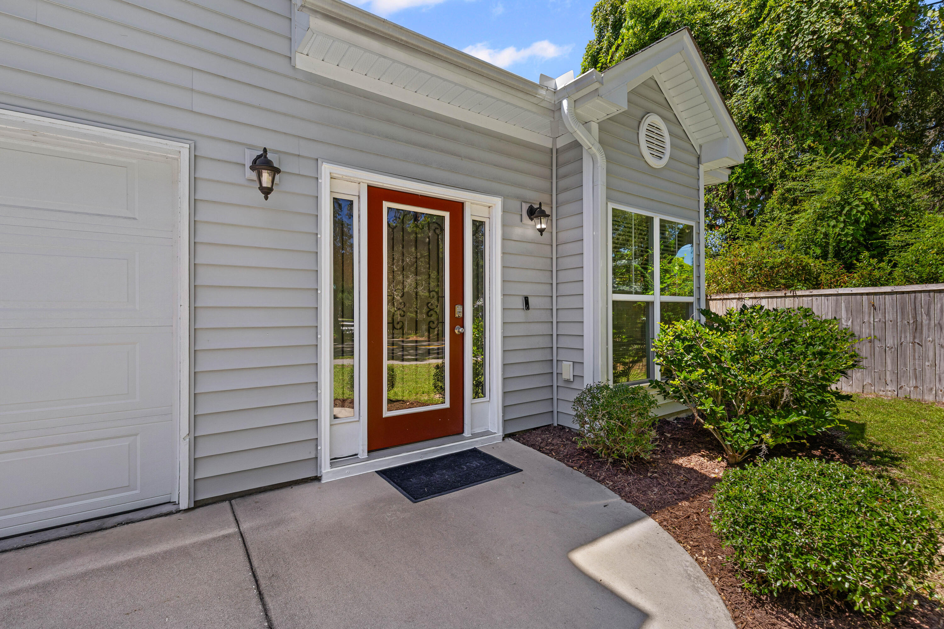 1129 Camp Road Charleston, SC 29412 - Photo 6 of 40 Front door