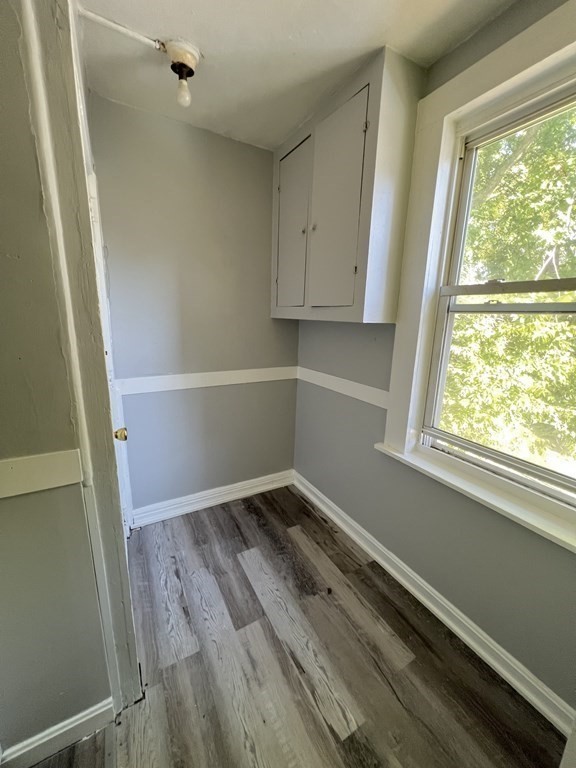 74 Everett Street Springfield, MA 01104 - Photo 8 of 13