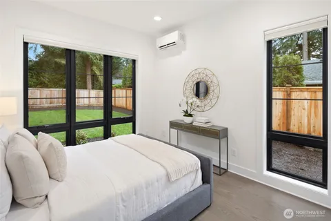 $5,299,000 | 4216 83rd Avenue Southeast, Mercer Island, WA 98040