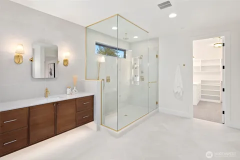 $5,299,000 | 4216 83rd Avenue Southeast, Mercer Island, WA 98040