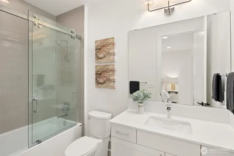 $5,299,000 | 4216 83rd Avenue Southeast, Mercer Island, WA 98040