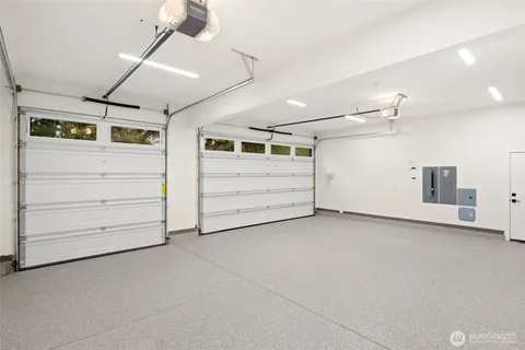 $5,299,000 | 4216 83rd Avenue Southeast, Mercer Island, WA 98040