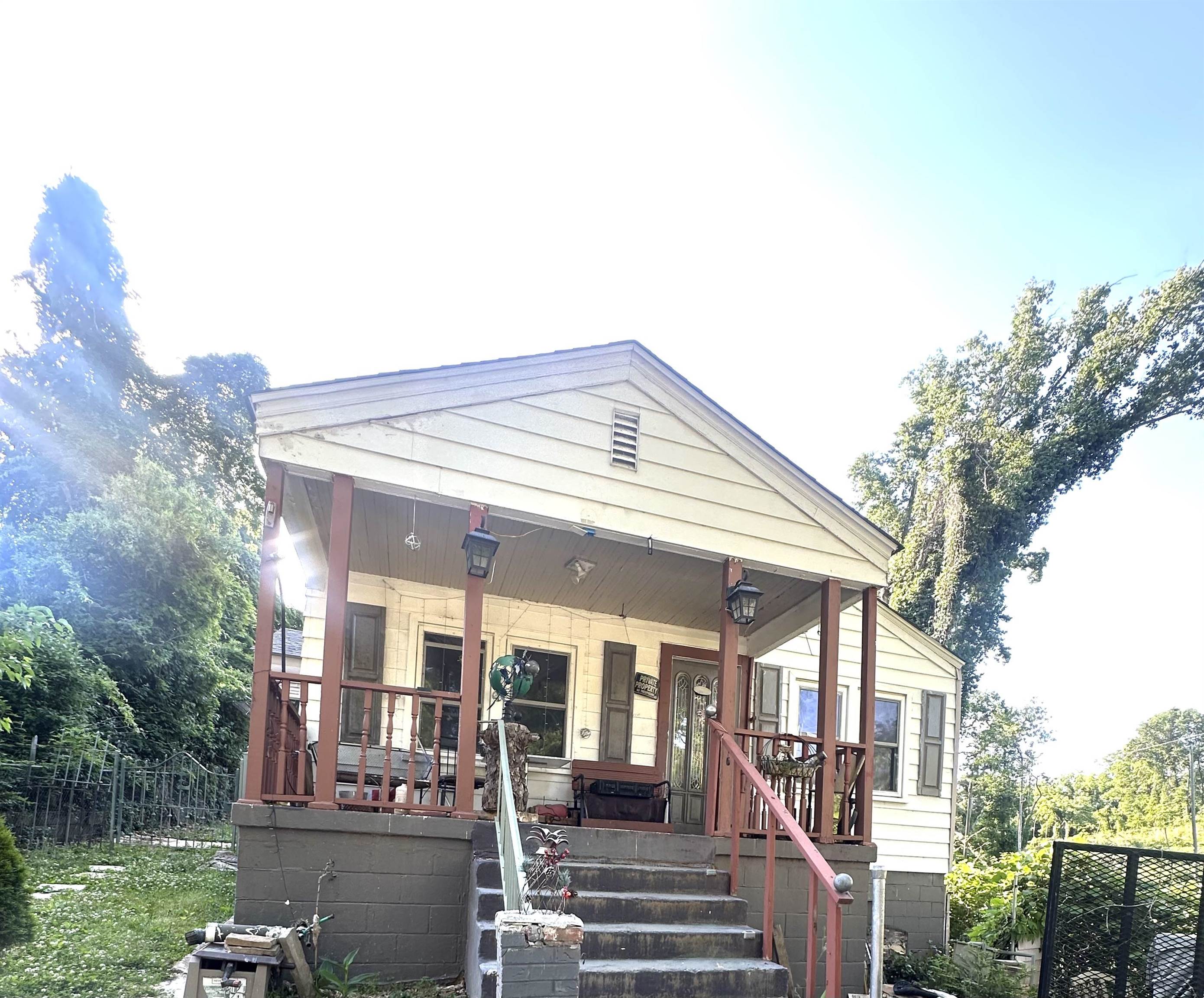 136 Oxford Road Spartanburg, SC 29301 - Photo 1 of 1
