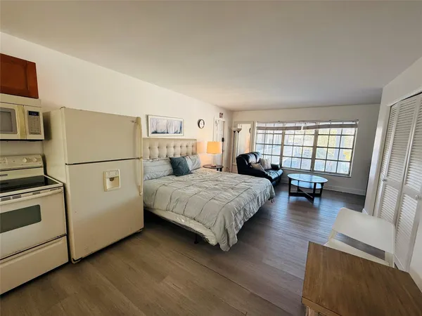 $1,525 | 3226 Northeast 12th Street, Unit 10, Pompano Beach, FL 33062