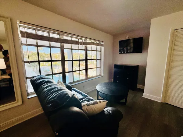 $1,525 | 3226 Northeast 12th Street, Unit 10, Pompano Beach, FL 33062