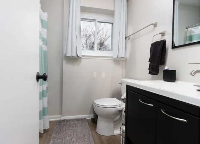 $315,000 | 612 Silbury Court, McHenry, IL 60050