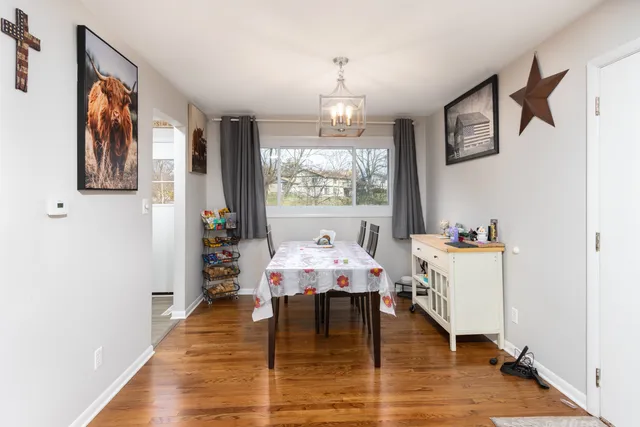 $315,000 | 612 Silbury Court, McHenry, IL 60050