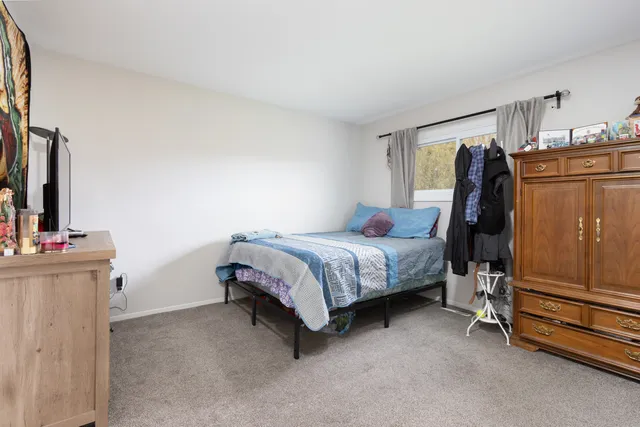 $315,000 | 612 Silbury Court, McHenry, IL 60050