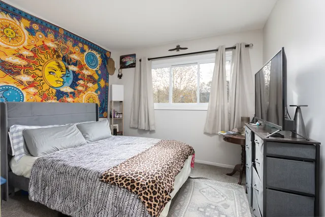 $315,000 | 612 Silbury Court, McHenry, IL 60050