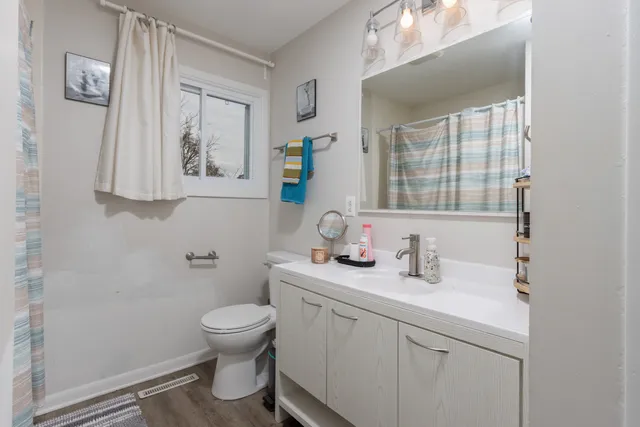 $315,000 | 612 Silbury Court, McHenry, IL 60050