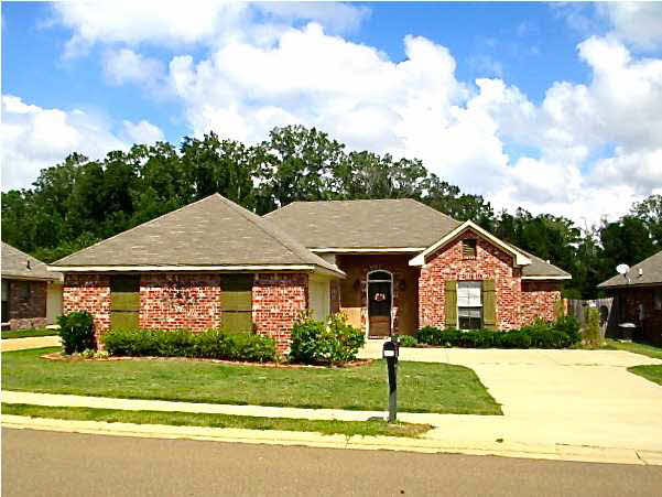 333 Azalea Court Brandon, MS 39047 - Photo 1 of 18 Photo 1